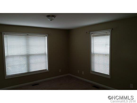 8 Bear Creek Drive - Photo 2