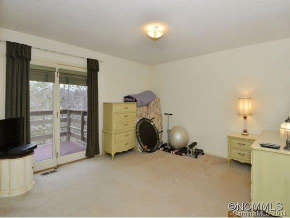 305 PINEY MOUNTAIN DR, O-3 - Photo 6
