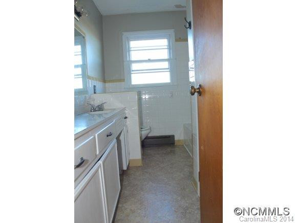 2099 Ferry Road - Photo 11