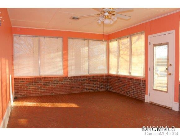 2099 Ferry Road - Photo 12