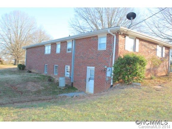 2099 Ferry Road - Photo 13