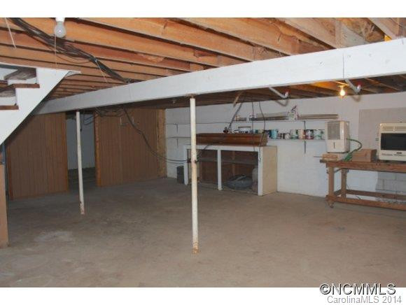 2099 Ferry Road - Photo 15