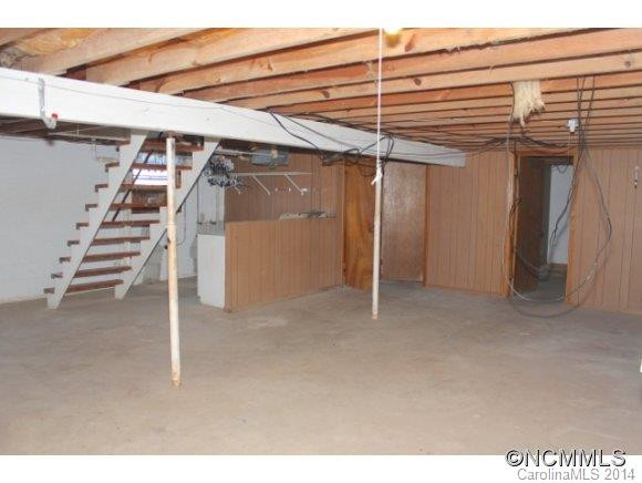 2099 Ferry Road - Photo 16