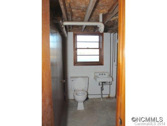 2099 Ferry Road - Photo 17