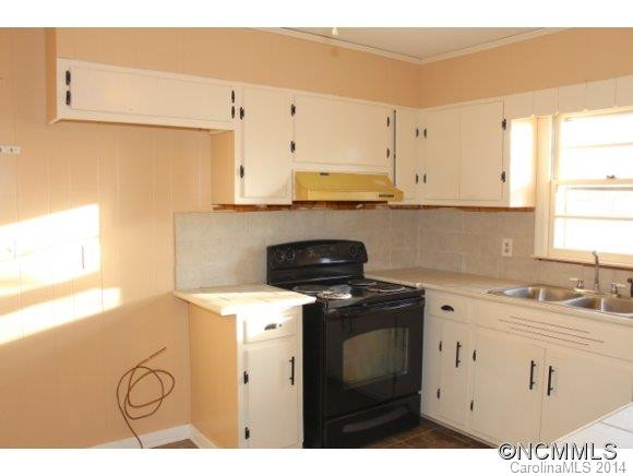 2099 Ferry Road - Photo 6