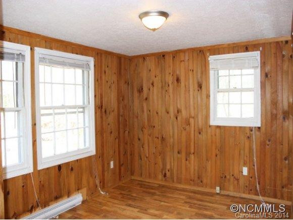 307 WOODLAND DRIVE - Photo 11