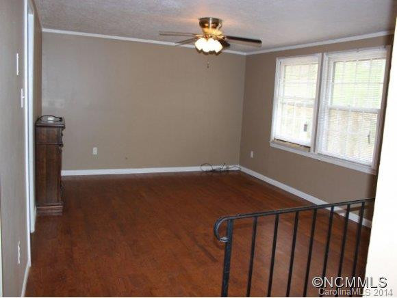 307 WOODLAND DRIVE - Photo 7