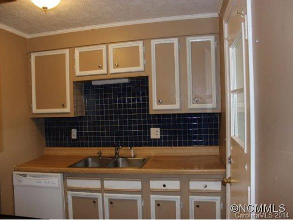 307 WOODLAND DRIVE - Photo 9