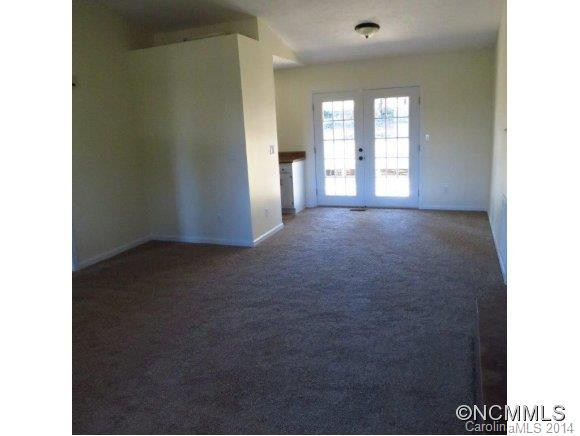 823 Hillcrest Street - Photo 3