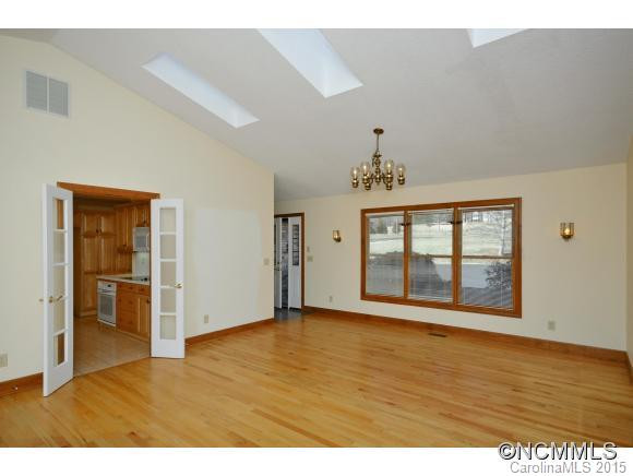 114 Fairway Knoll Drive - Photo 2