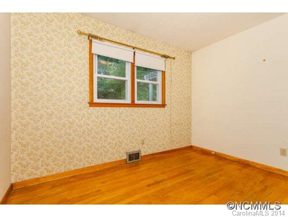 150 VANCE CRESCENT - Photo 13
