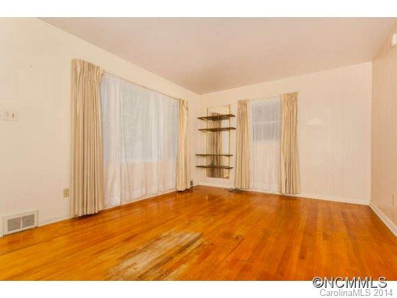 150 VANCE CRESCENT - Photo 8