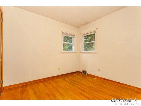 150 VANCE CRESCENT - Photo 10