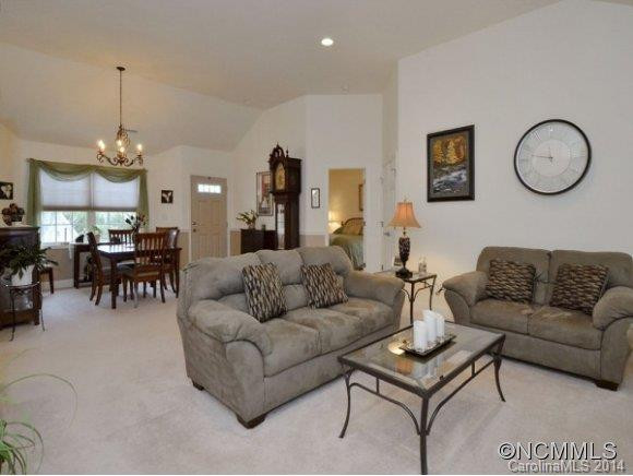 20 REGENT DRIVE - Photo 5