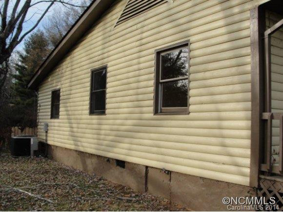 78 HILLTOP STREET - Photo 13