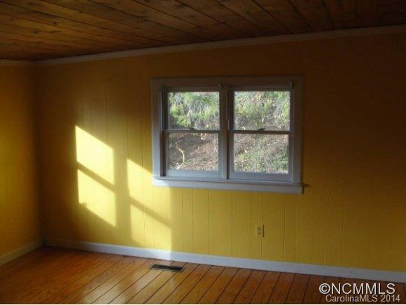 78 HILLTOP STREET - Photo 9