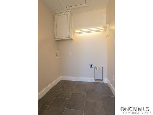 569 Upper Glade Creek Road - Photo 14
