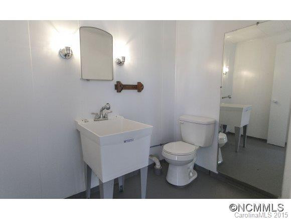 569 Upper Glade Creek Road - Photo 7
