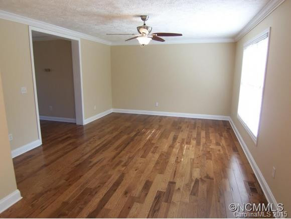 206 Courtland Place - Photo 3