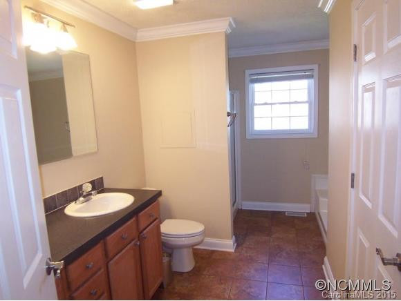 206 Courtland Place - Photo 4