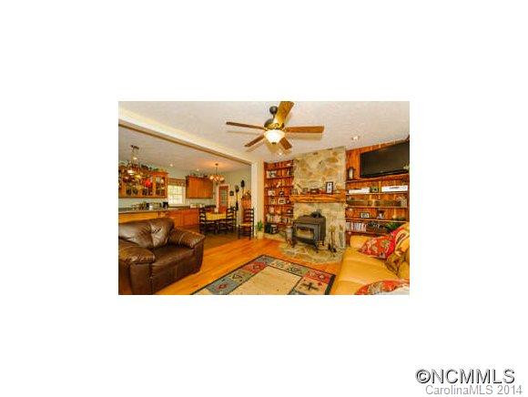 2216 Beans Creek Rd - Photo 3
