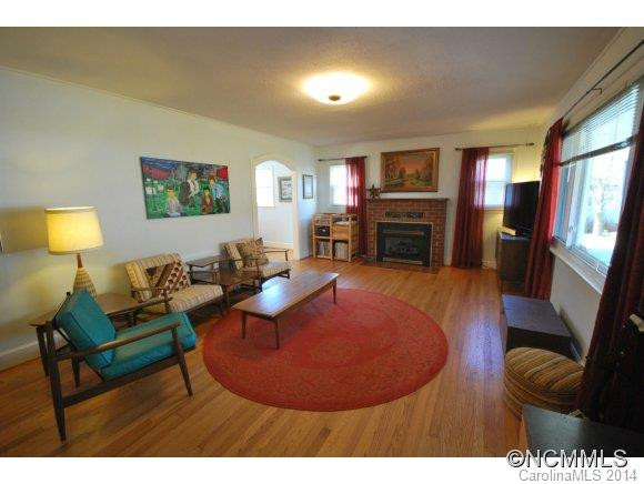 2840 Asheville Highway - Photo 2