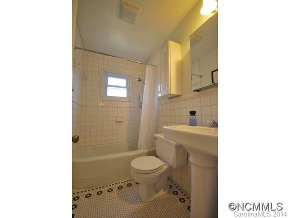 2840 Asheville Highway - Photo 21