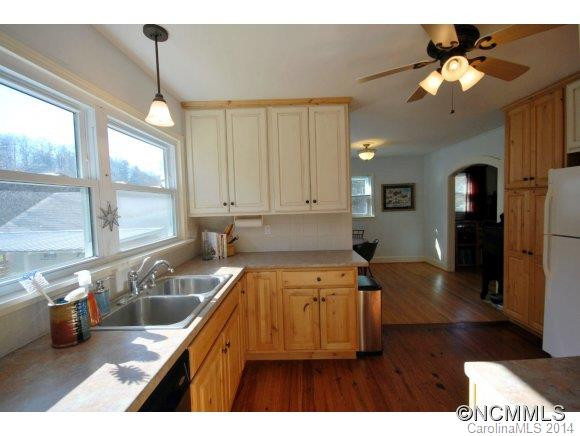 2840 Asheville Highway - Photo 8