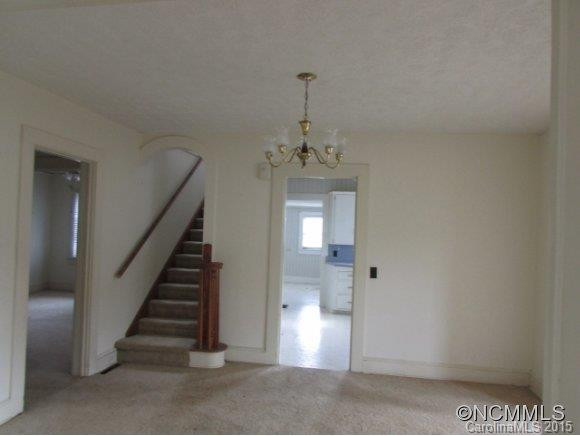 108 Longview Drive - Photo 3