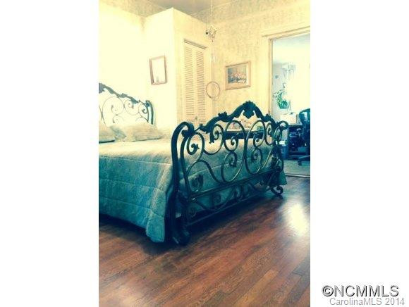 42 Vermont Avenue - Photo 13