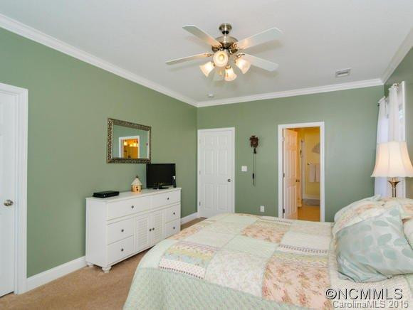 115 Hood Heights - Photo 14