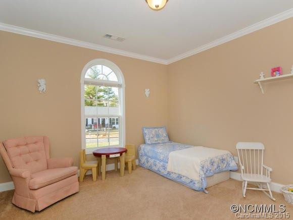 115 Hood Heights - Photo 17