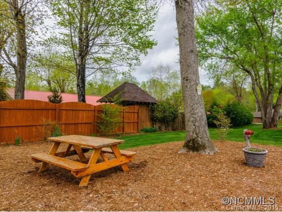 115 Hood Heights - Photo 23