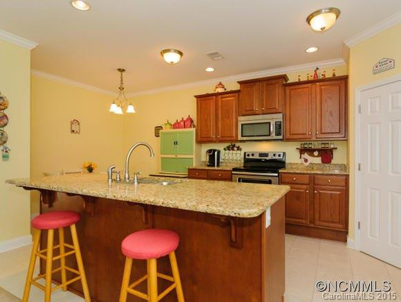 115 Hood Heights - Photo 8