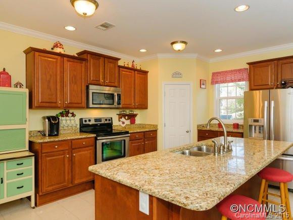 115 Hood Heights - Photo 9