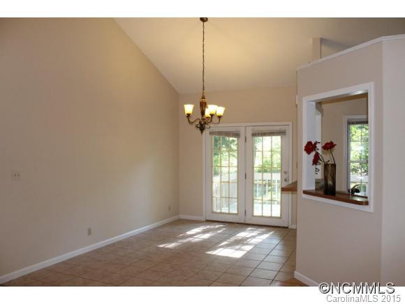 2 Fox Glen Court - Photo 6