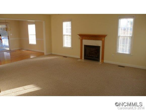 3 Hampton Lane - Photo 3