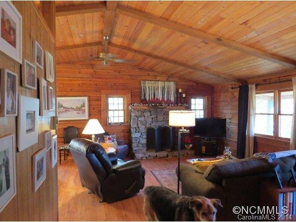 304 Acorn Lane - Photo 2