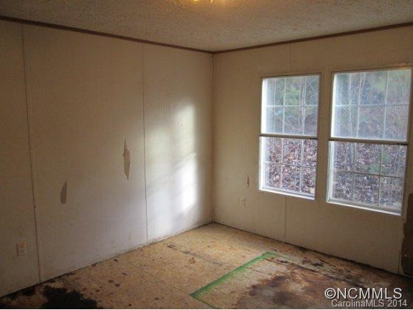 110 Estrine Dr - Photo 14