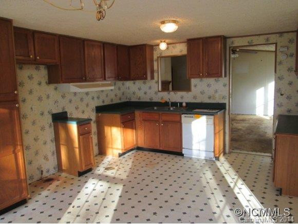 110 Estrine Dr - Photo 4