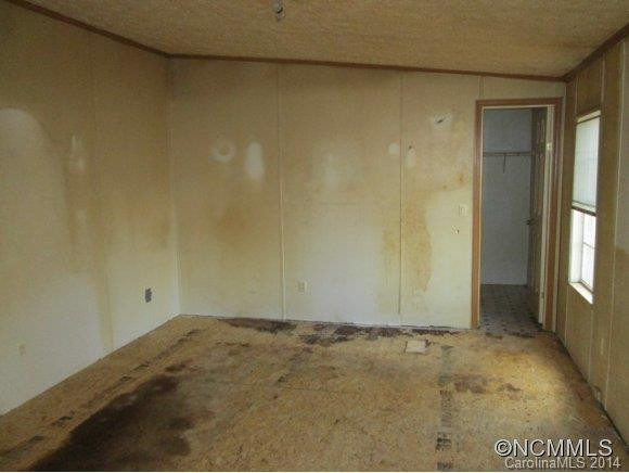 110 Estrine Dr - Photo 8