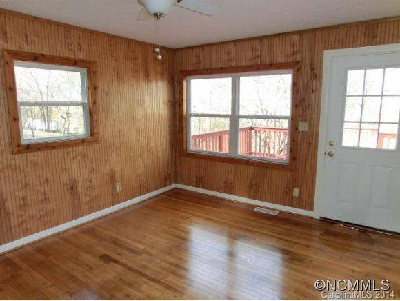 106 Greasy Cove Rd - Photo 2