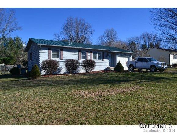 5121 Howard Gap Road