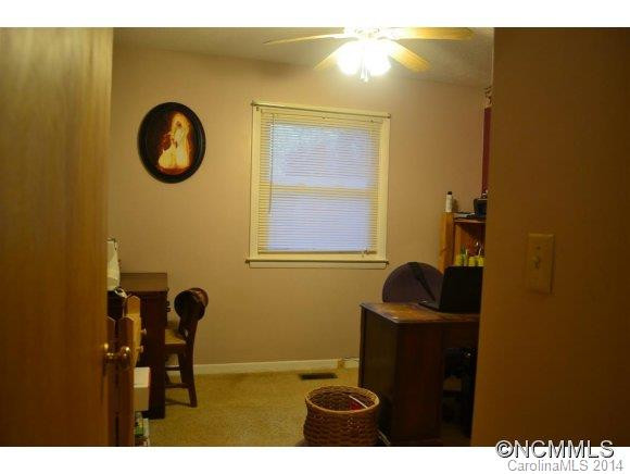 5121 Howard Gap Road - Photo 11