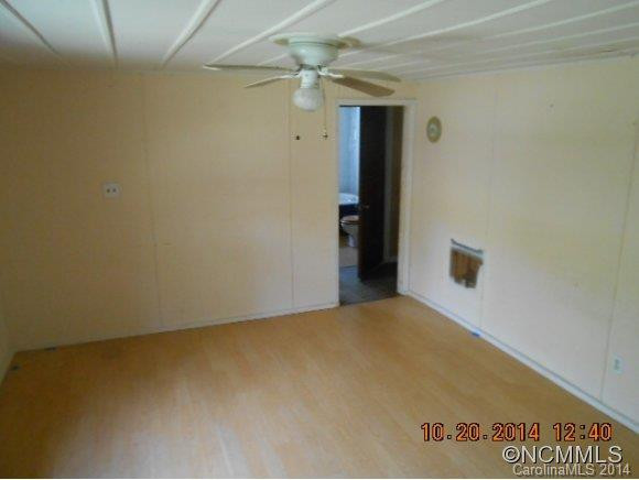  - Photo 3