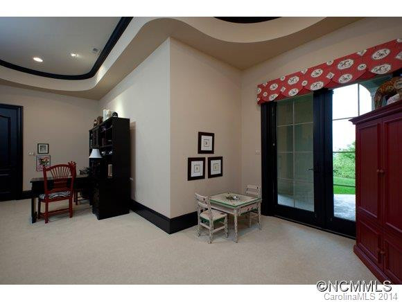 315 S Braeside Court - Photo 22
