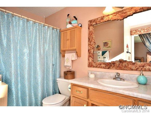 9 MAPLE LEAF DRIVE - Photo 11