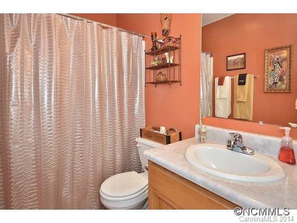 9 MAPLE LEAF DRIVE - Photo 13