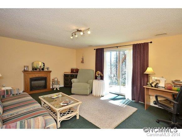 9 MAPLE LEAF DRIVE - Photo 15
