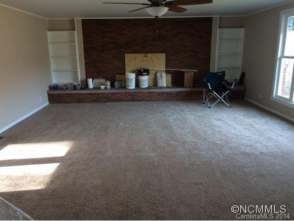 11 Goodman Road - Photo 2